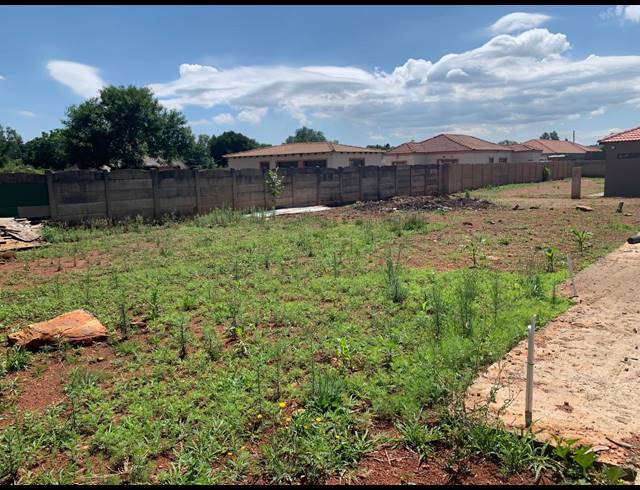 1,000M² VACANT LAND FOR SALE IN HENLEY ON KLIP